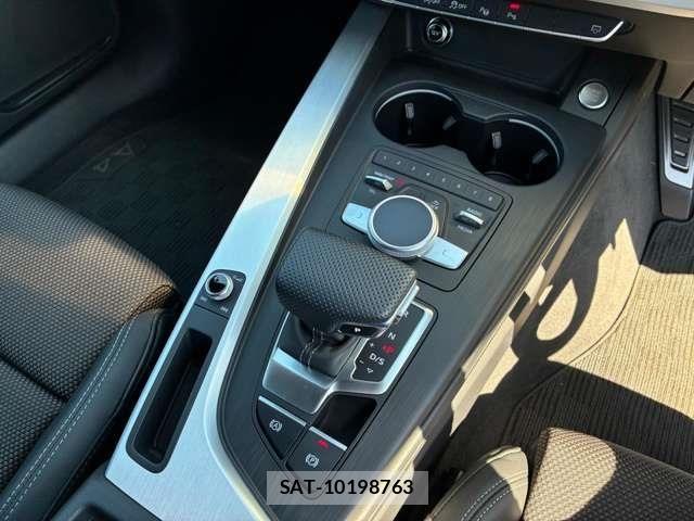 Audi A4 2018-07 8827900-25
