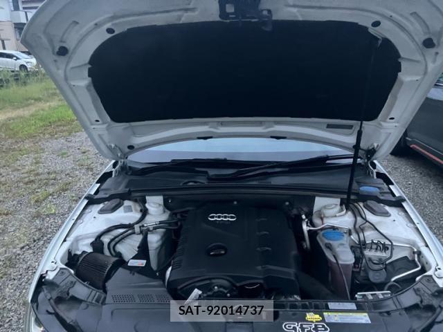 Audi A4 2013-12 8848266-16