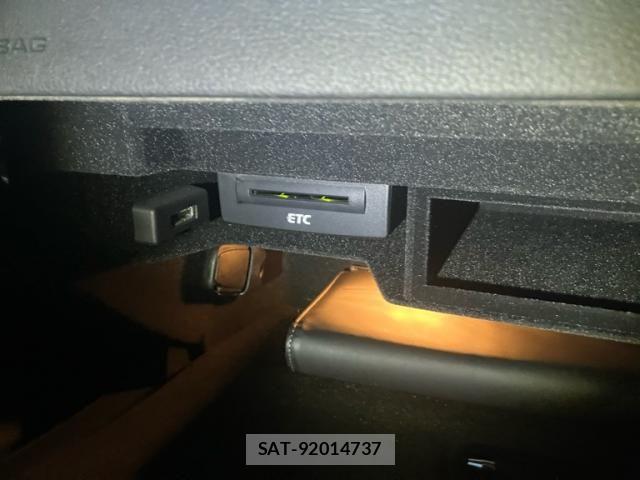 Audi A4 2013-12 8848266-25