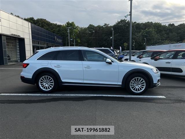 Audi A4 ALLROAD QUATTRO 2018-05 1692421-3