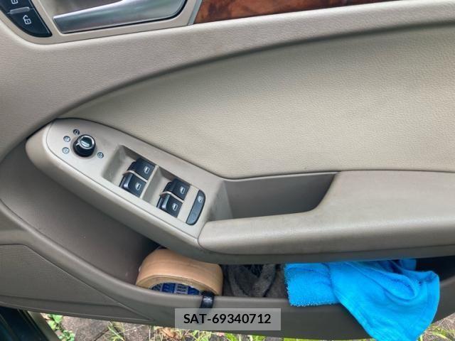 Audi A4 ALLROAD QUATTRO 2011-03 8878734-17