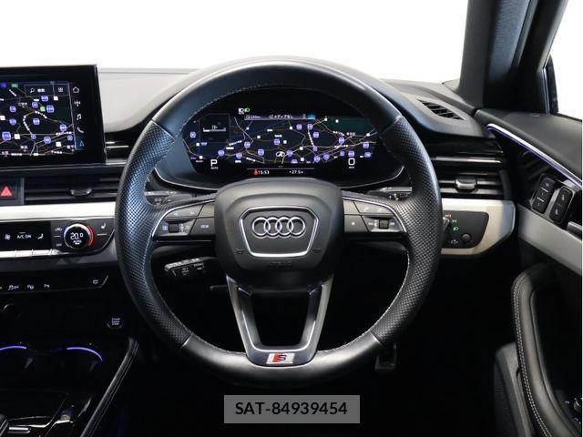 Audi A4 2022-06 1135713-3
