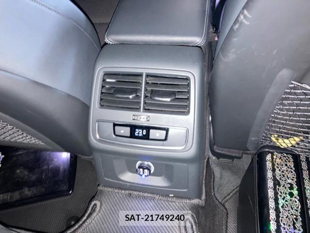 Audi A4 2017-10 1196837-18