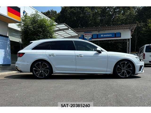 Audi A4 2021-06 1255415-2