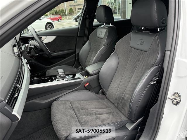 Audi A4 2020-10 1280638-13