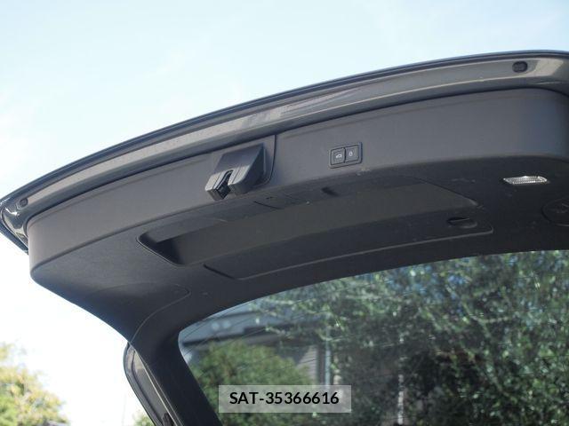 Audi A4 2018-08 1310243-22