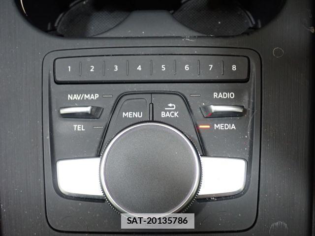 Audi A4 2017-02 1930693-16