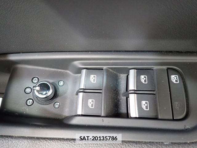 Audi A4 2017-02 1930693-19