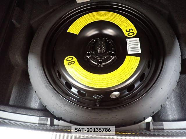 Audi A4 2017-02 1930693-25
