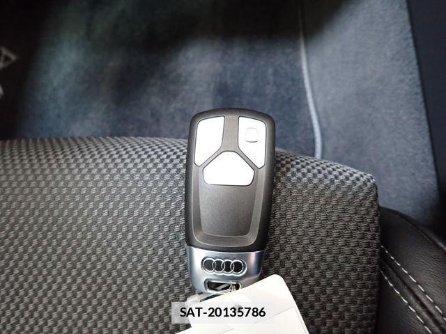 Audi A4 2017-02 1930693-28