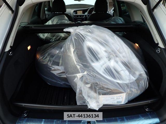 Audi A4 2014-12 2399865-29