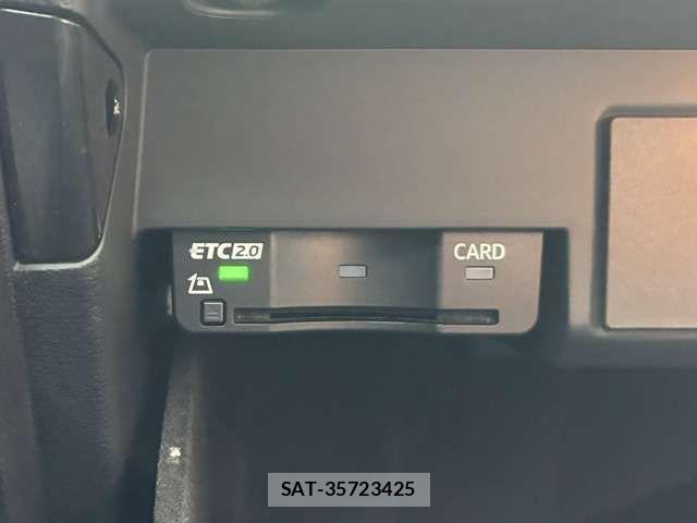 Audi A4 2019-06 3765263-18