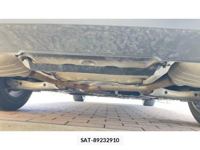Audi A4 2017-10 3765266-10