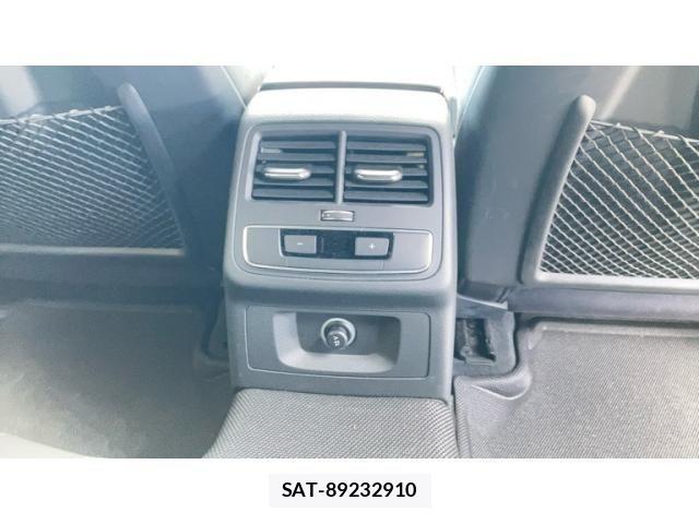 Audi A4 2017-10 3765266-28