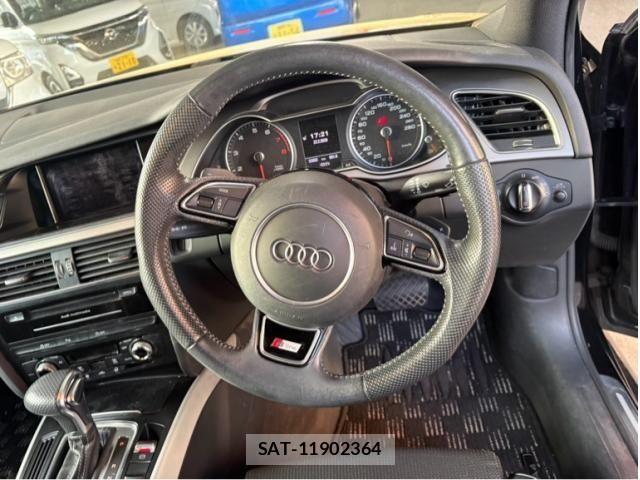 Audi A4 2013-02 3831672-14