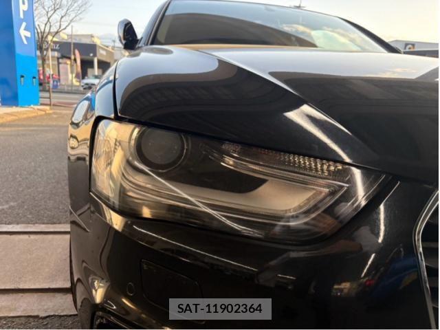 Audi A4 2013-02 3831672-2