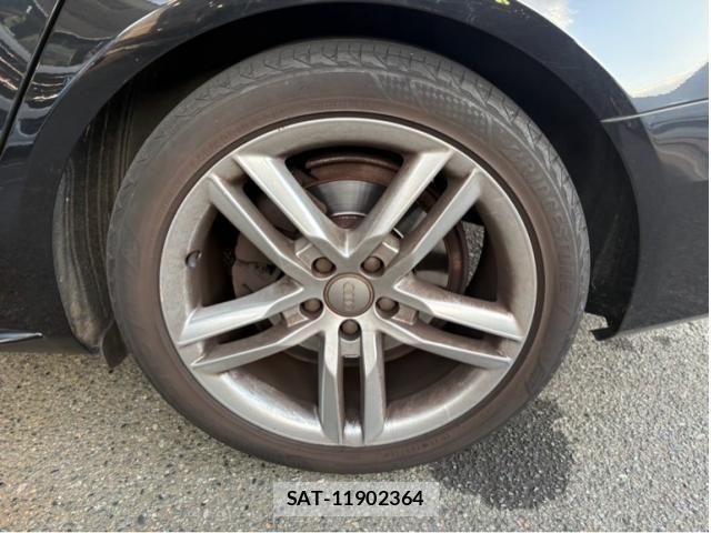 Audi A4 2013-02 3831672-5