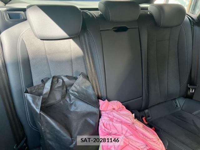 Audi A4 2021-03 4038547-12