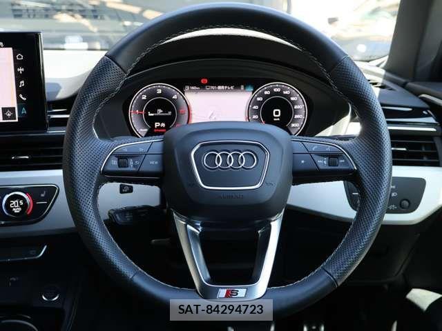 Audi A4 2023-05 4586959-9