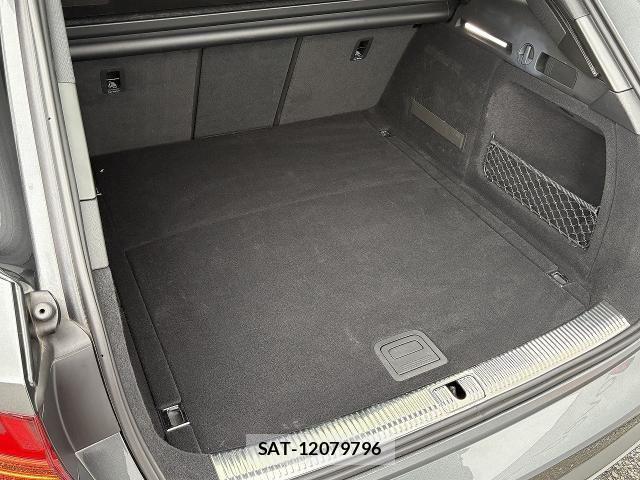 Audi A4 2023-11 4638061-14
