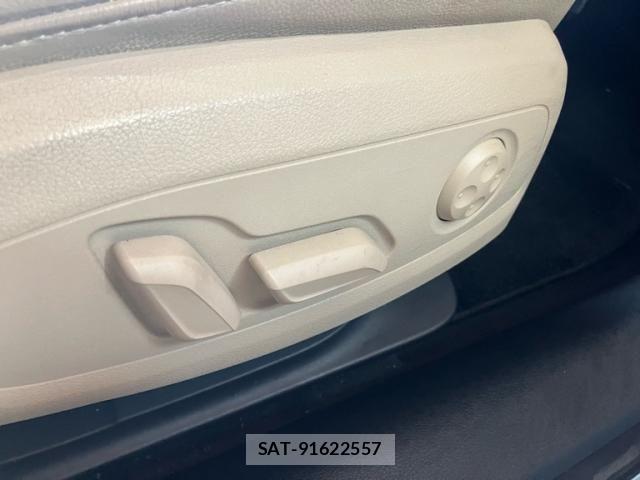 Audi A4 2016-06 4929938-13