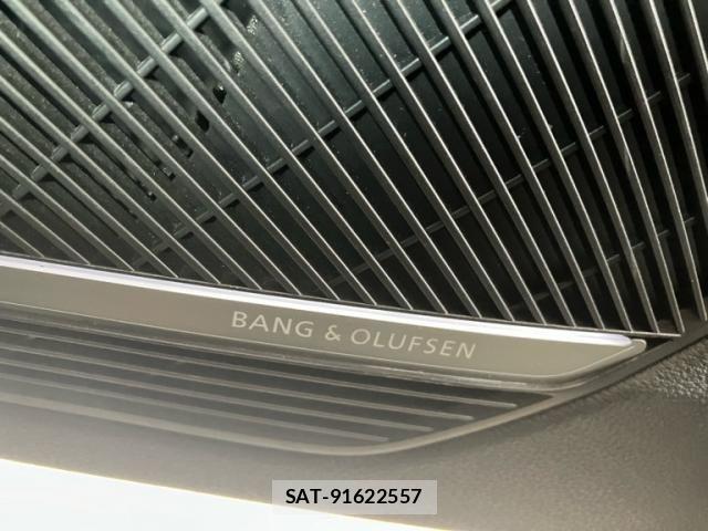 Audi A4 2016-06 4929938-26