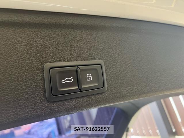 Audi A4 2016-06 4929938-27