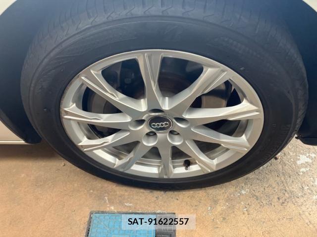 Audi A4 2016-06 4929938-4