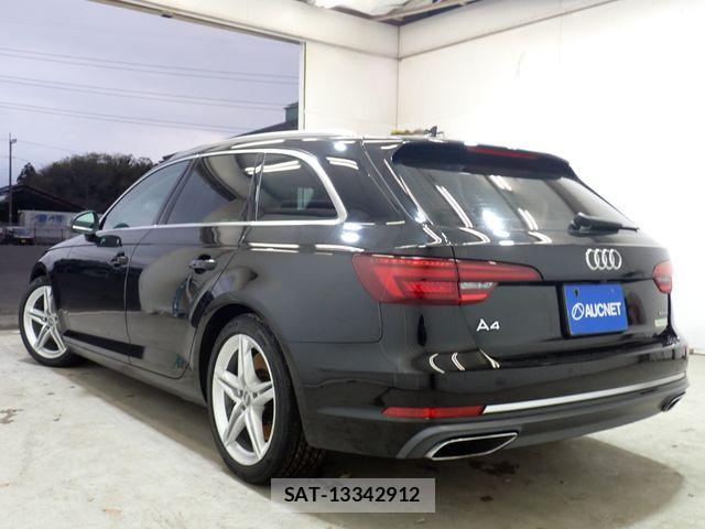 Audi A4 2019-09 6242188-2