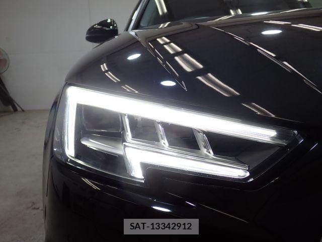 Audi A4 2019-09 6242188-8