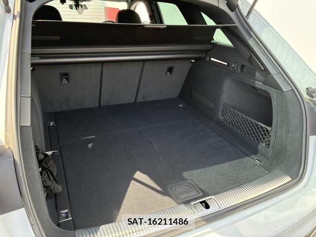 Audi A4 2023-06 6610591-15