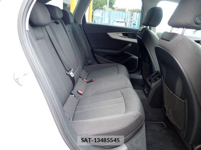 Audi A4 2017-03 6670296-23