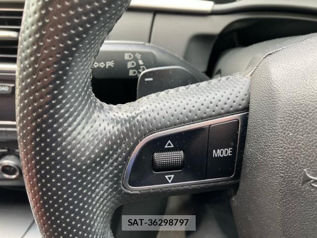 Audi A4 2009-05 6675024-15