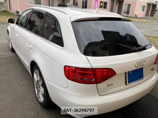 Audi A4 2009-05 6675024-2
