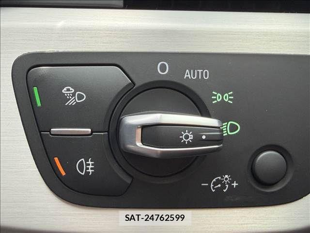 Audi A4 2023-01 6675023-16