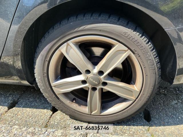 Audi A4 2013-05 6902235-11