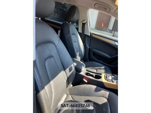 Audi A4 2013-05 6902235-16