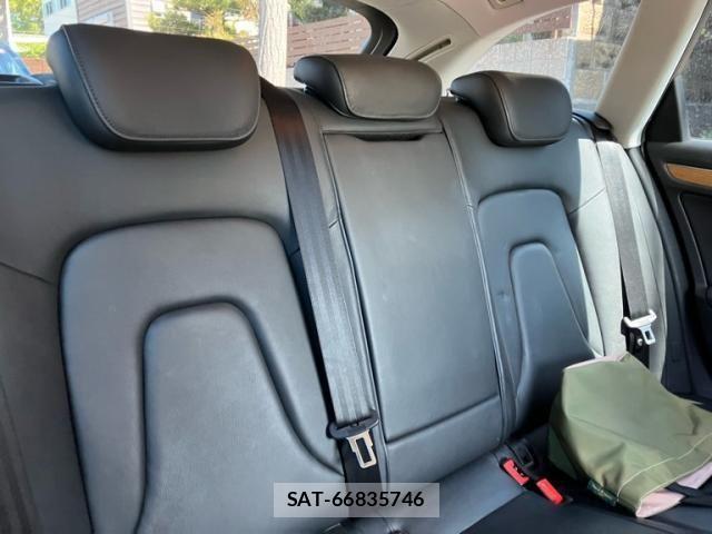 Audi A4 2013-05 6902235-17