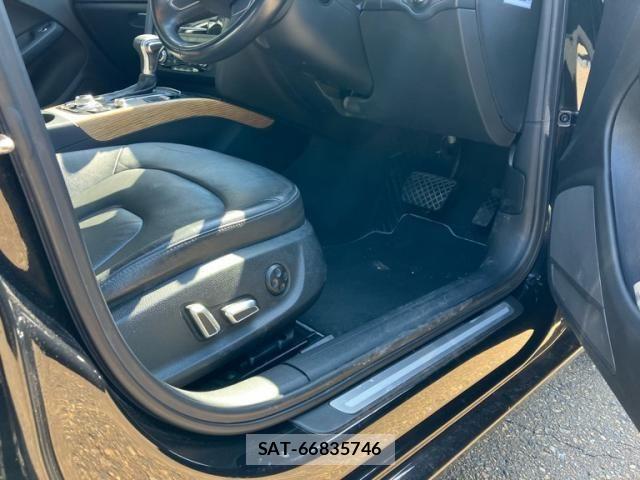 Audi A4 2013-05 6902235-18