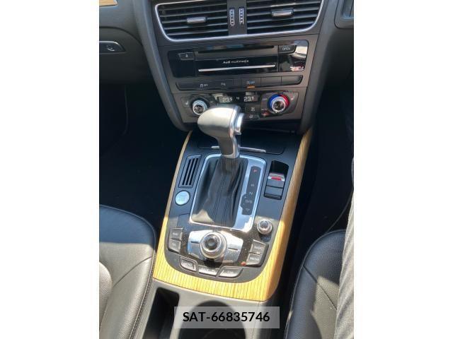 Audi A4 2013-05 6902235-23