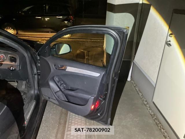 Audi A4 2014-03 7057498-14
