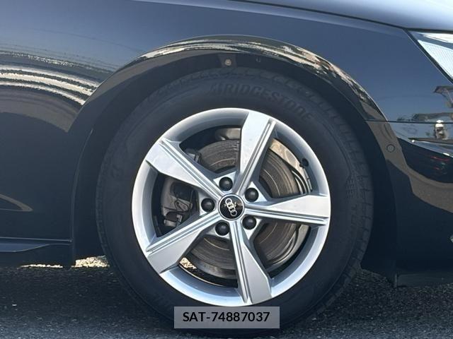 Audi A4 2023-08 7215008-16