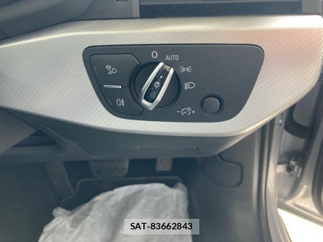 Audi A4 2016-06 7215001-16