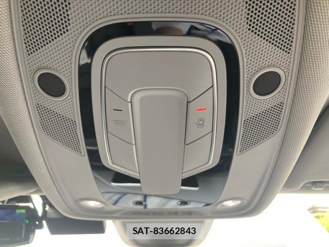 Audi A4 2016-06 7215001-23