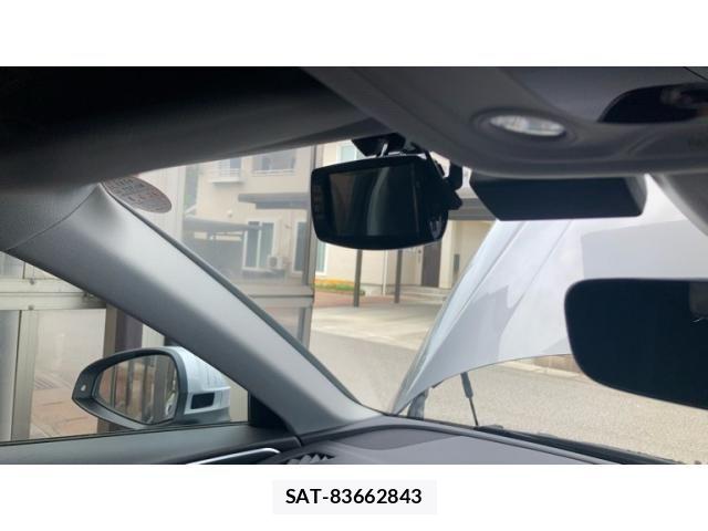 Audi A4 2016-06 7215001-26