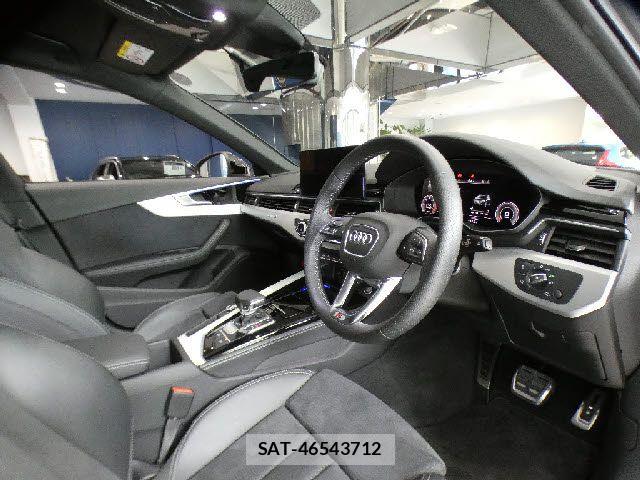 Audi A4 2022-05 7215007-11