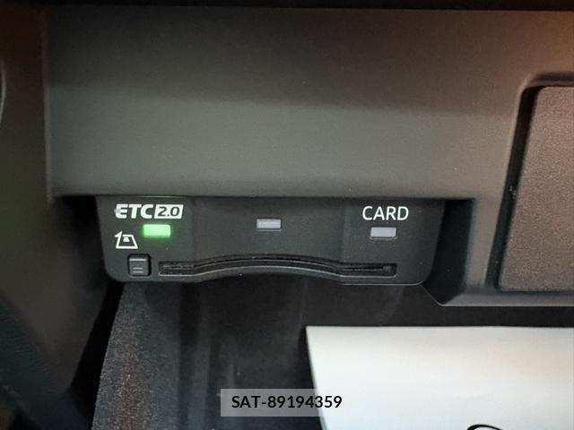 Audi A4 2023-06 7215000-9