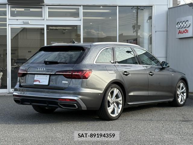 Audi A4 2023-06 7215000-2