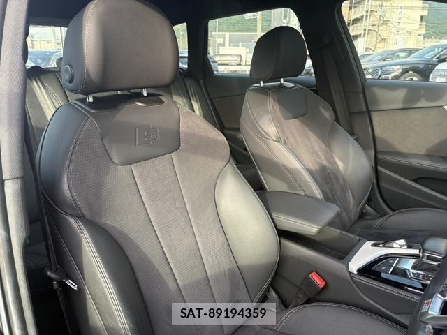 Audi A4 2023-06 7215000-3