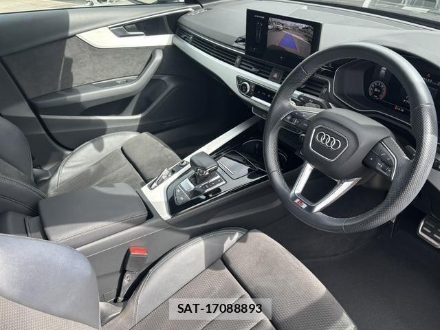 Audi A4 2021-07 7215002-1
